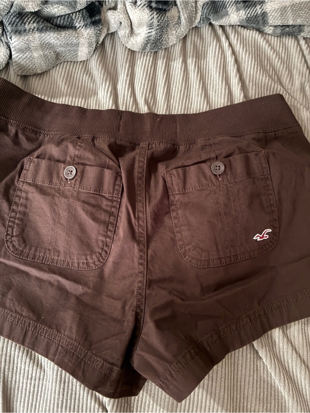 Hollister Remi Poplin Shorts in Brown (NWOT) - Picture 3 of 4